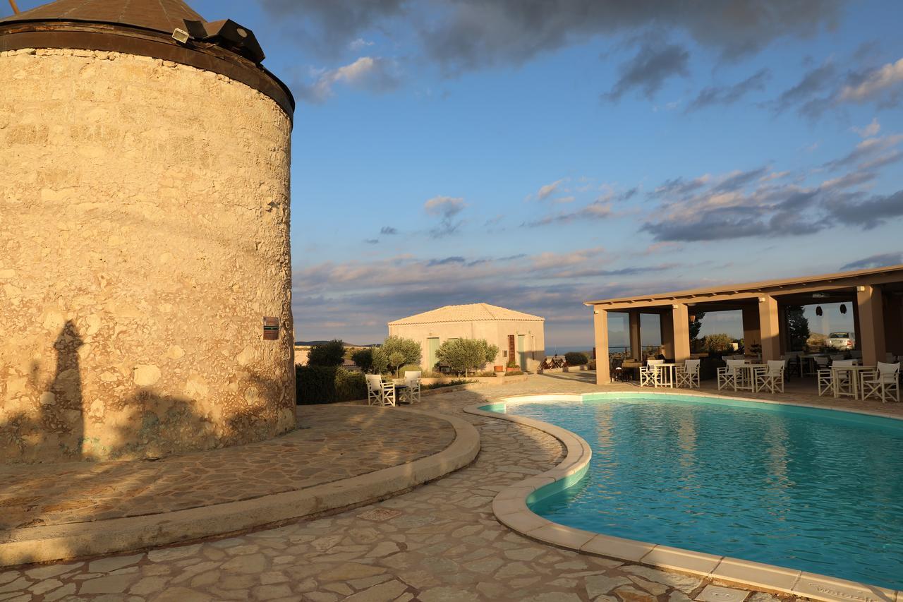 The Windmill Resort Mitáta 외부 사진