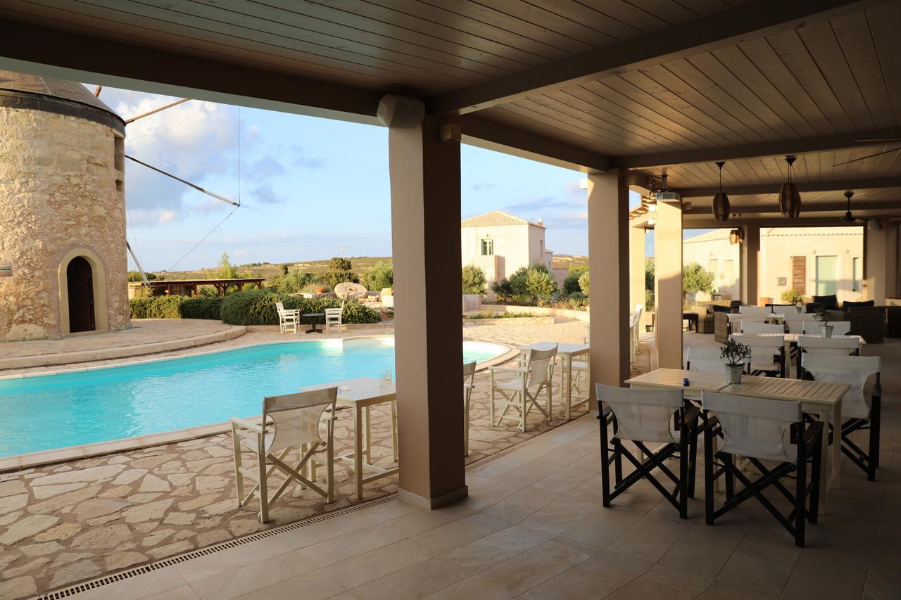 The Windmill Resort Mitáta 외부 사진